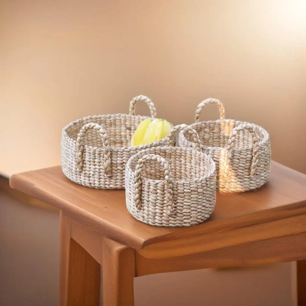 Water Hyacinth Round Tray