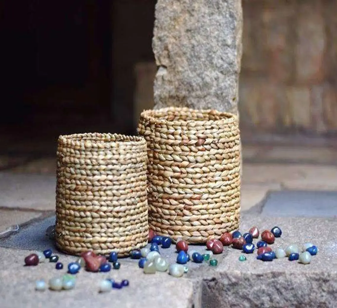 Handcrafted round basket made from natural water hyacinth – eco-friendly and export-ready from India