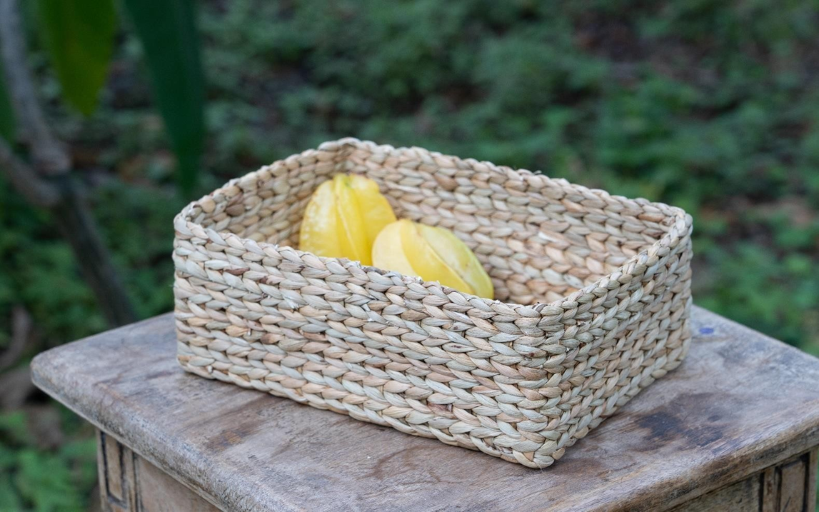 Handcrafted rectangular serving tray made from natural water hyacinth – eco-conscious utility from India