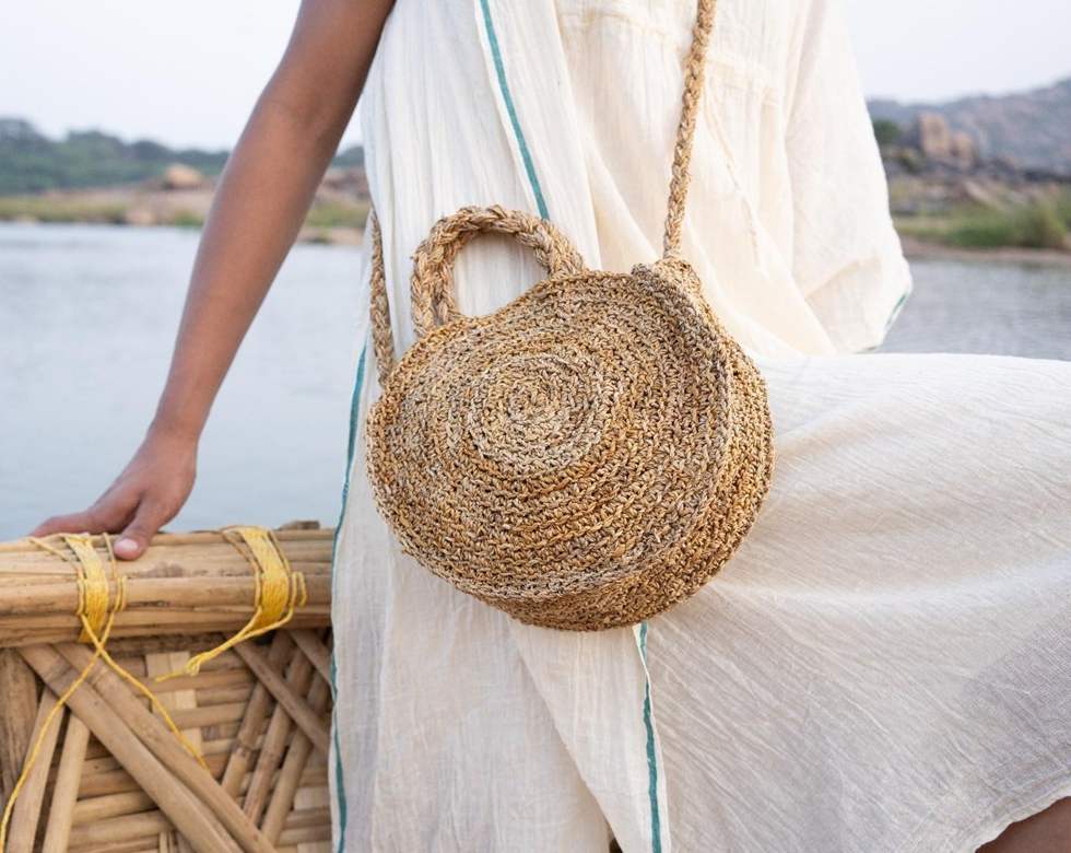 Round Handbag from Banana Fibre – Indian artisan creation
