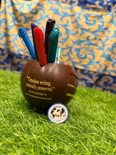 [COCOPENH-01] Coconut Shell Pen Holder